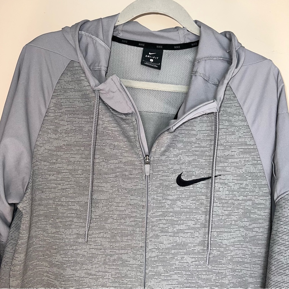 Men’s Nike Zip Hoodie Arm Pocket Sweatshirt Dri-Fit Jacket - Picture 2 of 13